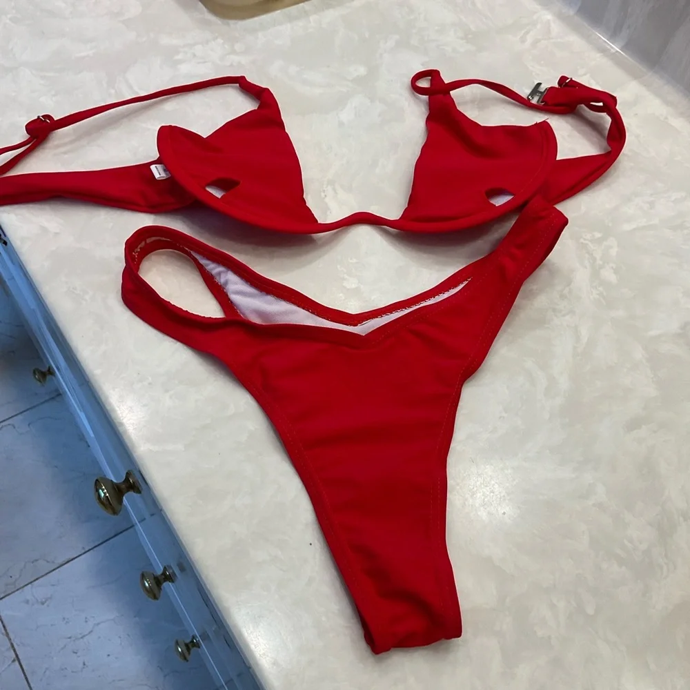 Bikini Two Piece, Red, Size M, NWOT, Removable Top Insert - Picture 4 of 16